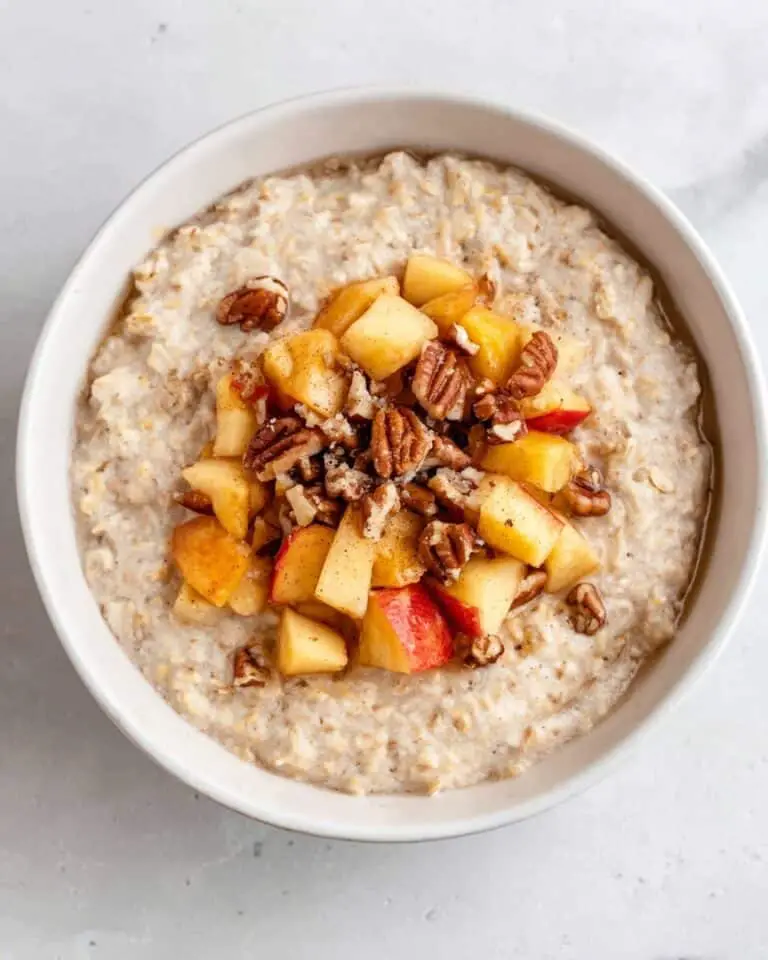 Easy Apple Cinnamon Oatmeal Recipe