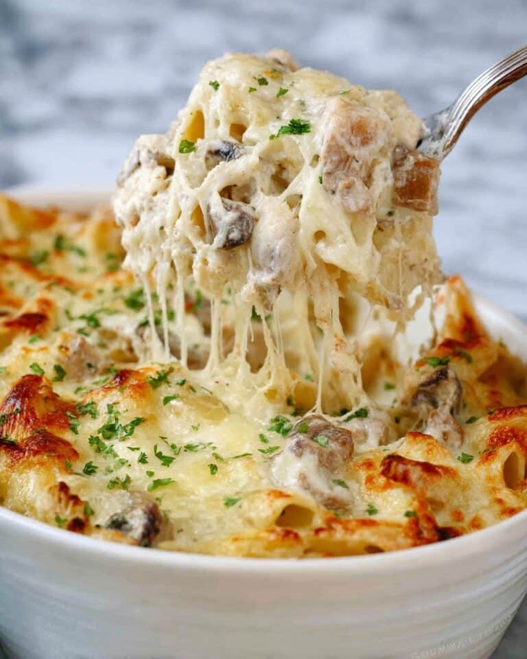 Creamy Turkey Tetrazzini with Mushrooms and Cheese Recipe