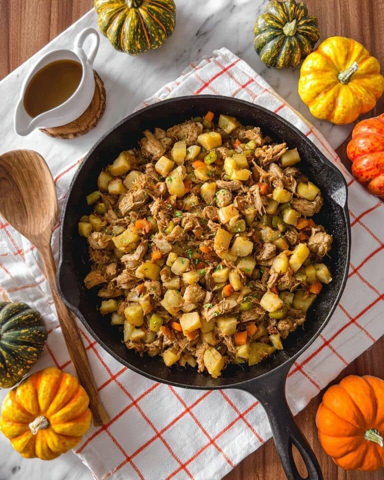 Leftover Turkey Hash with Potatoes and Gravy Recipe